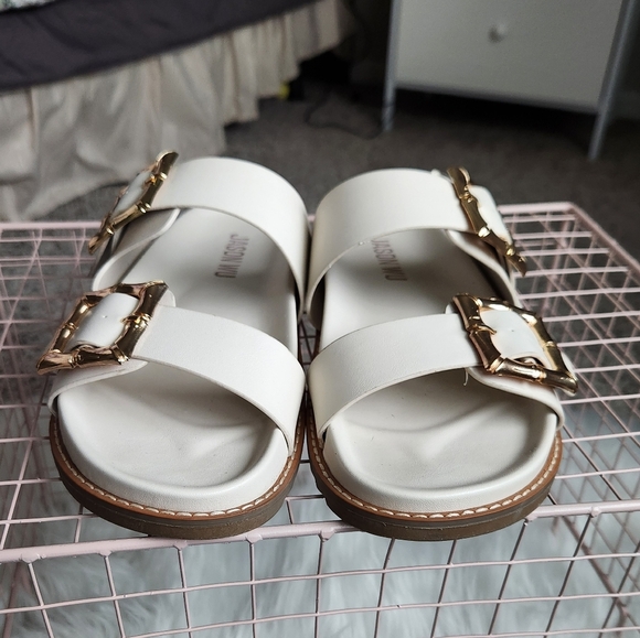 Jason Wu Cream Sandals with Gold Accents - Picture 4 of 7